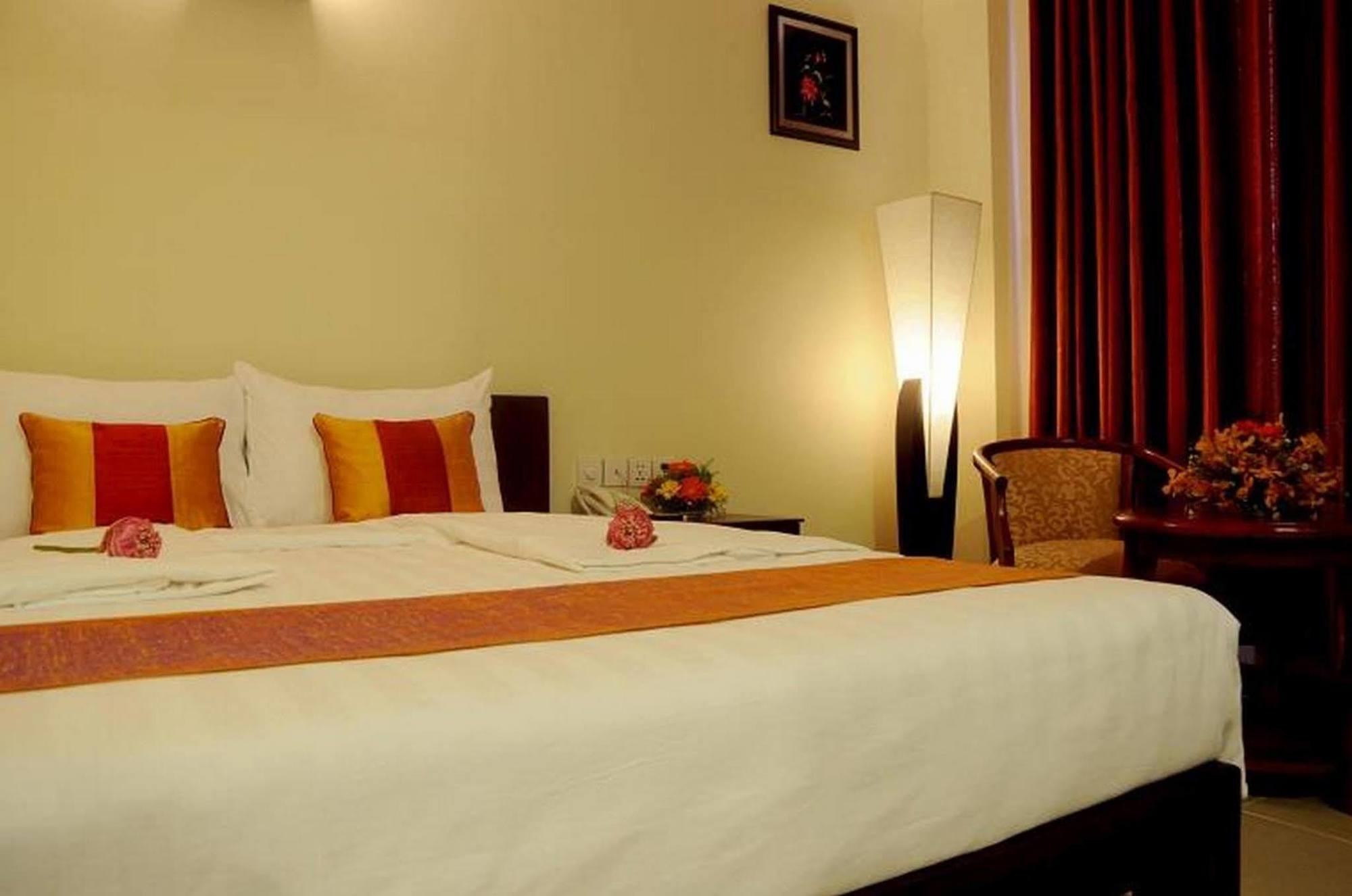 V N E Hotel Phnom Penh Eksteriør bilde
