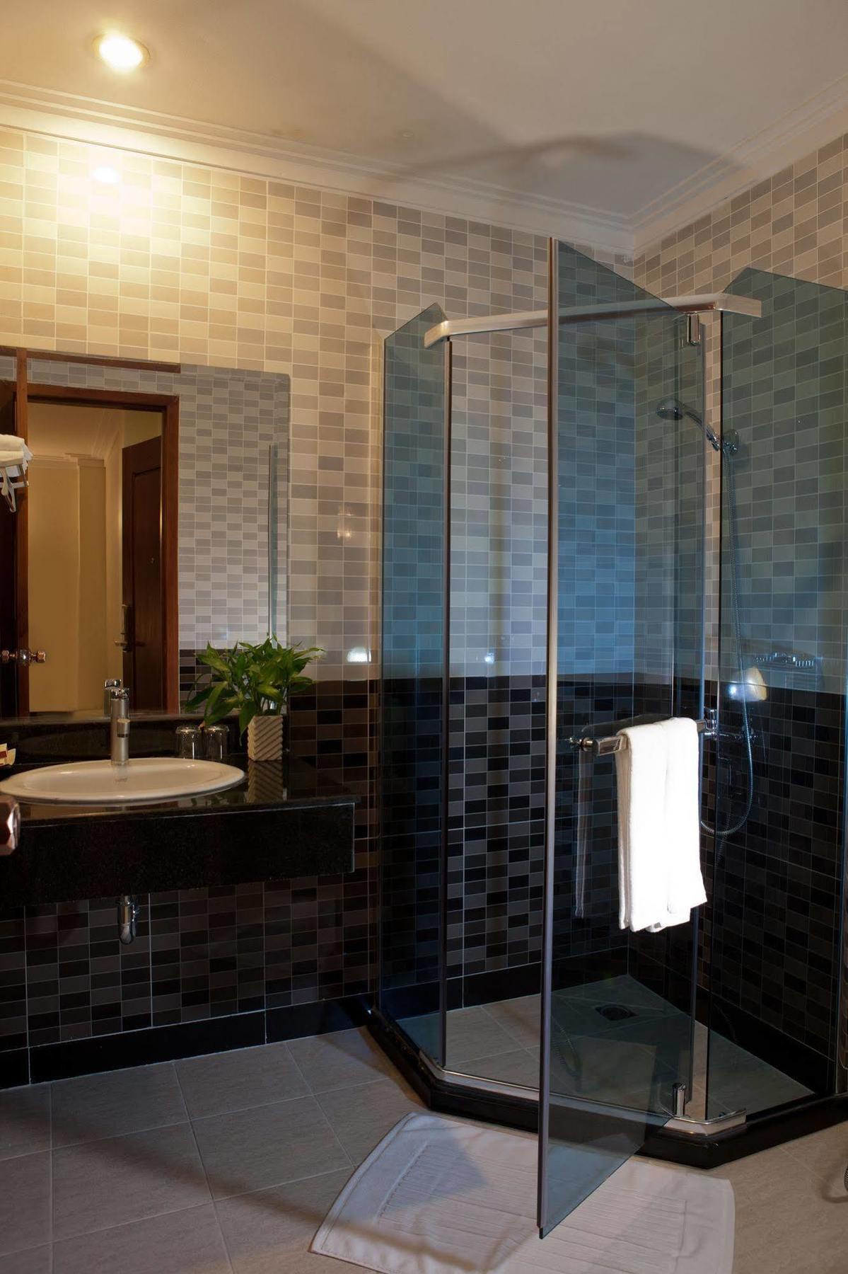 V N E Hotel Phnom Penh Eksteriør bilde